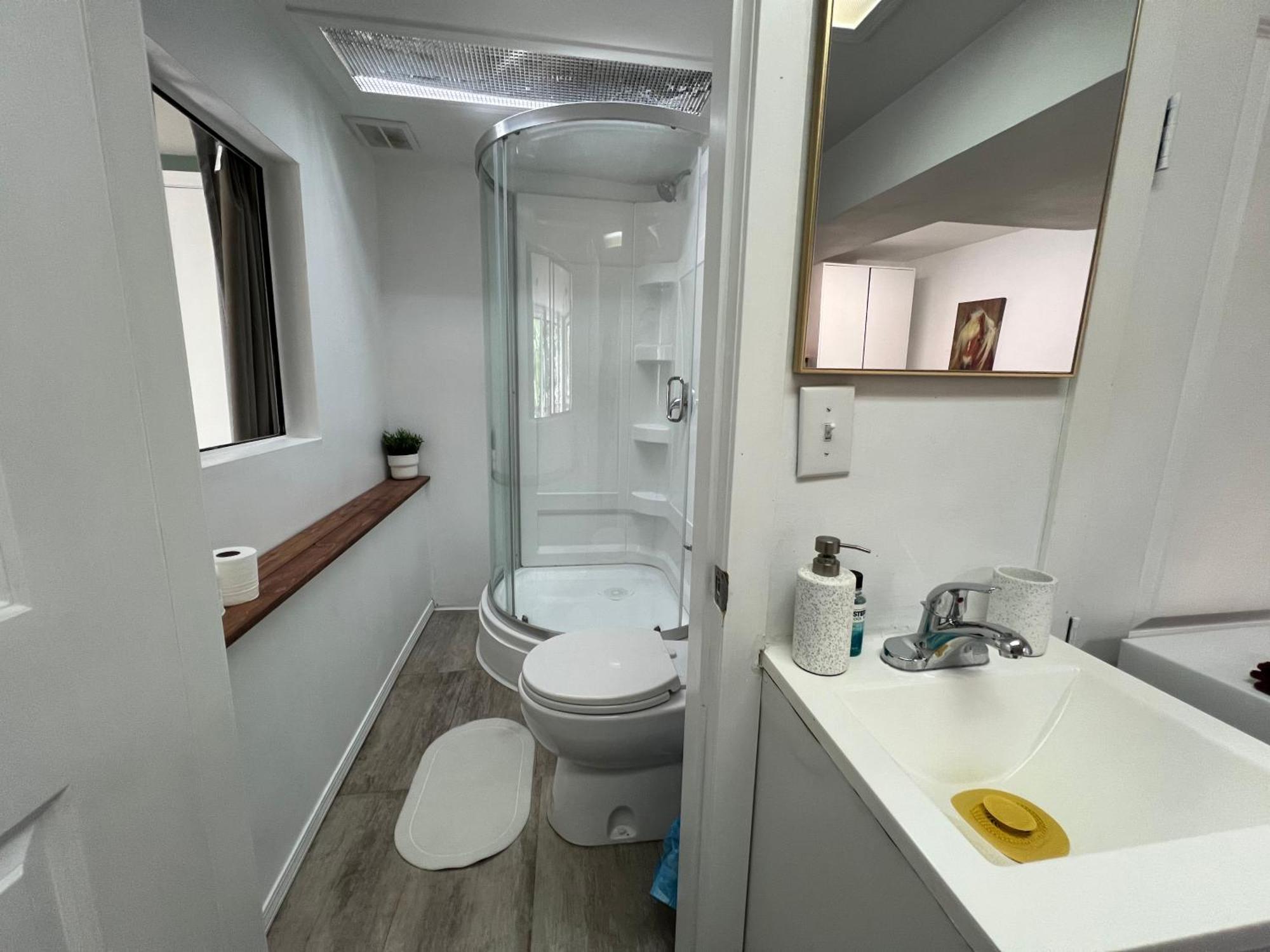 Creekside Private Suite North Vancouver Ngoại thất bức ảnh
